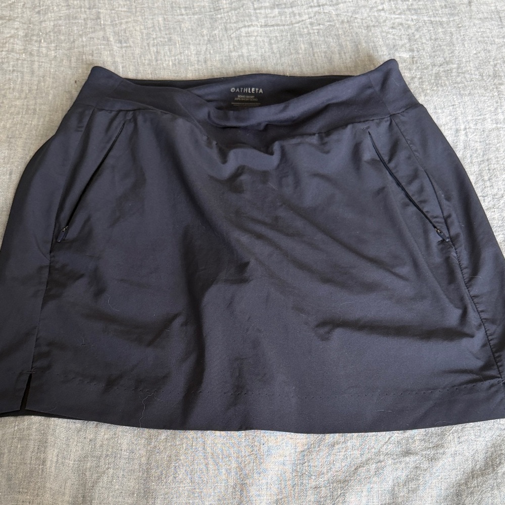 Athleta navy skort, size 6. Soho style. Awesome travel skirt/mesh shorts under!